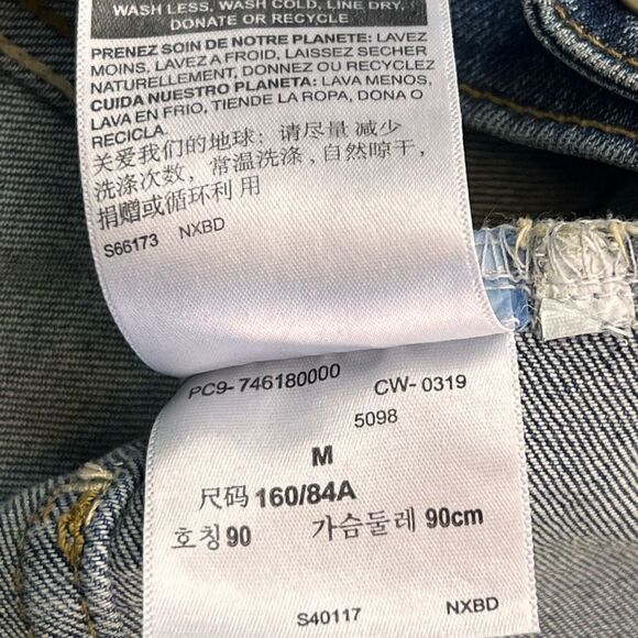 Denizen from Levi's Women's Button Up Denim Jean Trucker Jacket Blue Size Medium - Picture 7 of 9